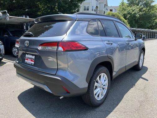 2025 Toyota Corolla Cross LE