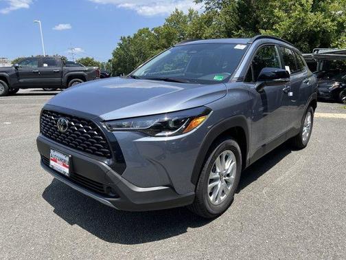 2025 Toyota Corolla Cross LE