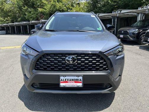 2025 Toyota Corolla Cross LE