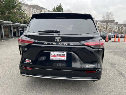 2026 Toyota Sienna 