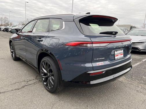 2025 Toyota Crown Signia Limited