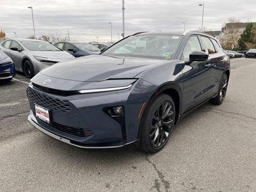 2025 Toyota Crown Signia Limited