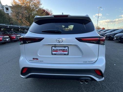 2026 Toyota Highlander Limited