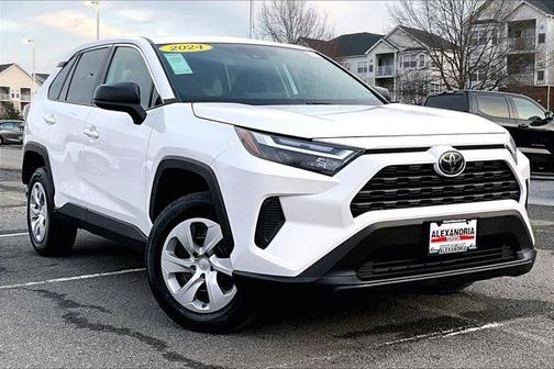 2024 Toyota RAV4 LE