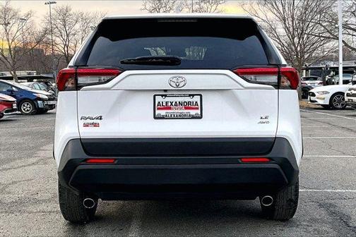 2024 Toyota RAV4 LE