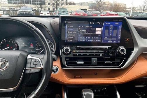 2021 Toyota Highlander Platinum