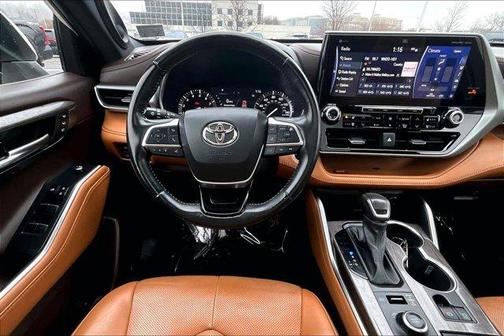 2021 Toyota Highlander Platinum