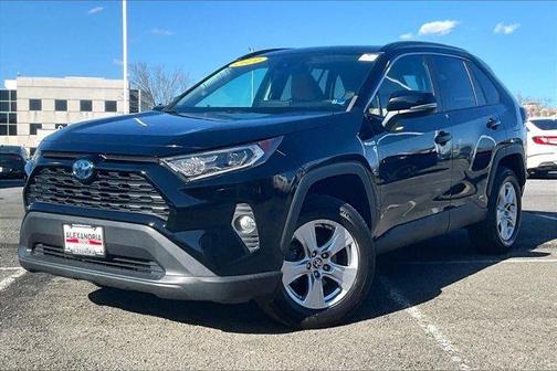2021 Toyota RAV4 Hybrid XLE