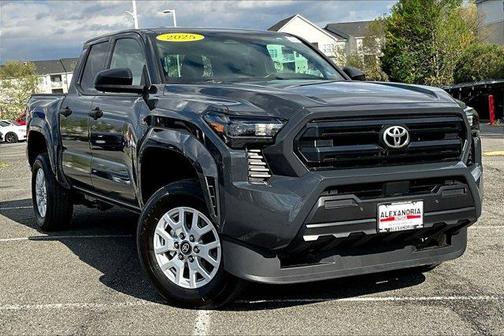 2025 Toyota Tacoma SR