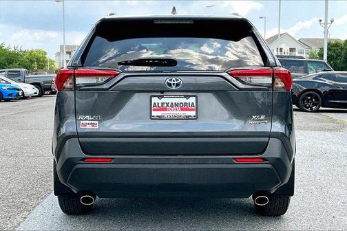 2020 Toyota RAV4 Hybrid XLE