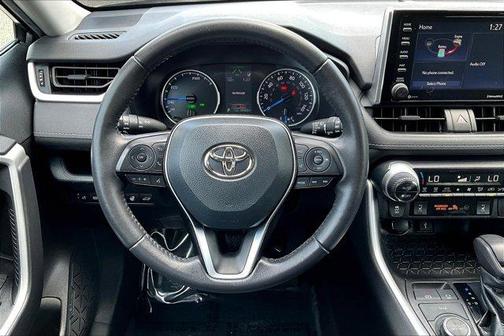 2020 Toyota RAV4 Hybrid XLE