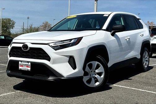 2024 Toyota RAV4 LE