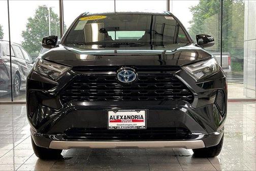 2022 Toyota RAV4 Hybrid SE