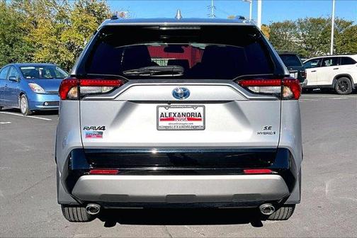 2024 Toyota RAV4 Hybrid SE