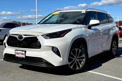 2023 Toyota Highlander 