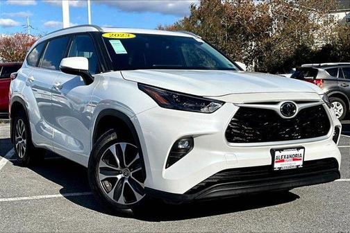 2023 Toyota Highlander 