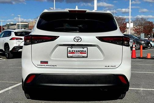 2023 Toyota Highlander 