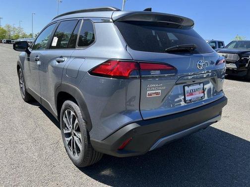 2025 Toyota Corolla Cross XLE