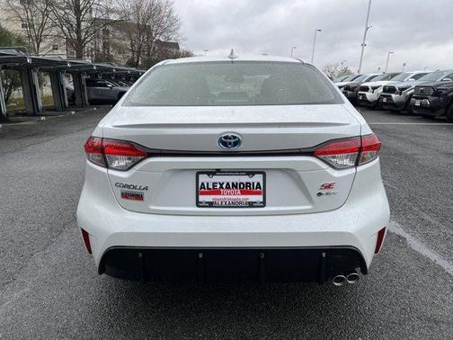 2025 Toyota Corolla Hybrid SE