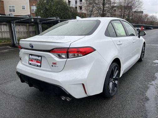 2025 Toyota Corolla Hybrid SE