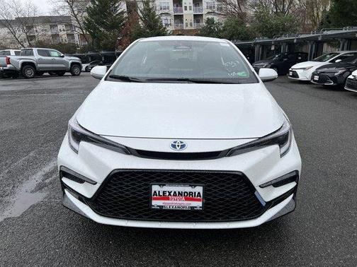 2025 Toyota Corolla Hybrid SE