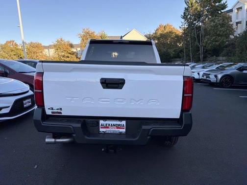 Ice 2026 Toyota Tacoma SR