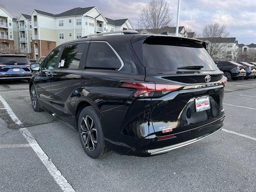 2026 Toyota Sienna 