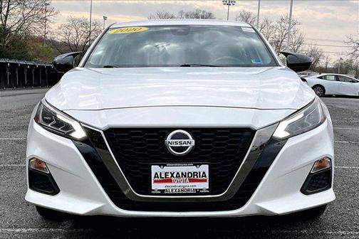 White 2020 Nissan Altima 2.5 SR