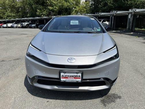 2025 Toyota Prius XLE