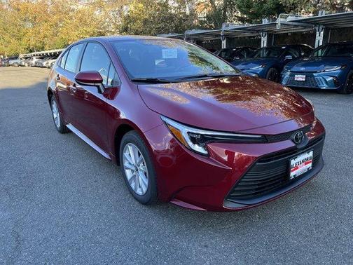 2026 Toyota Corolla Hybrid LE