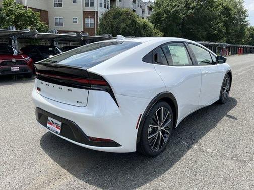 2025 Toyota Prius XLE