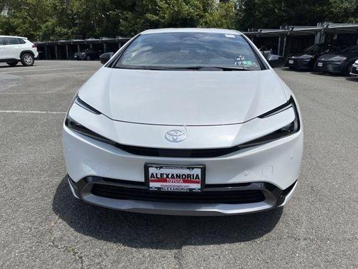 2025 Toyota Prius XLE