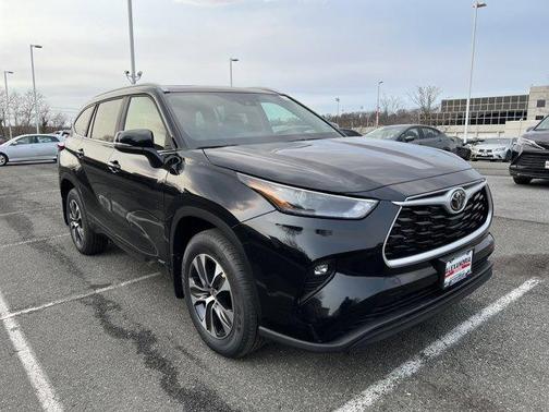 2026 Toyota Highlander Hybrid XLE