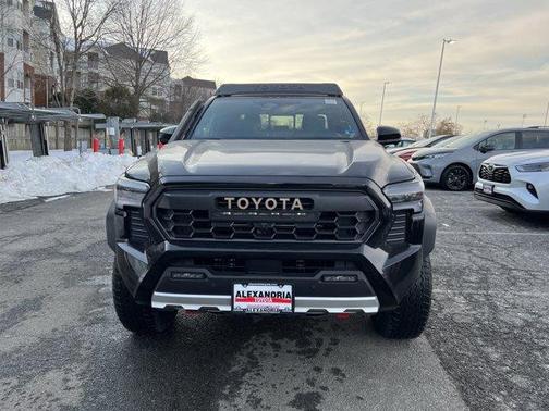 2026 Toyota Tacoma Hybrid TRAILHUNTER