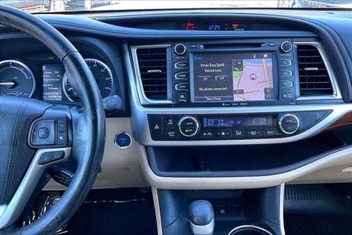 Platinum 2018 Toyota Highlander Hybrid Limited