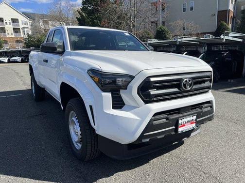 2025 Toyota Tacoma SR