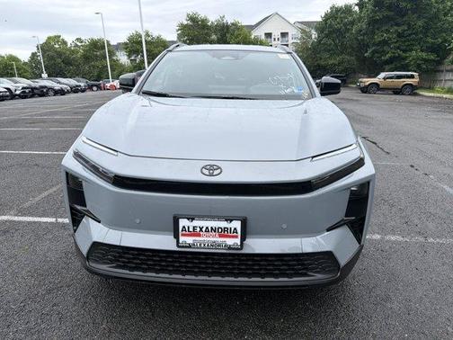 Cement 2026 Toyota C-HR SE