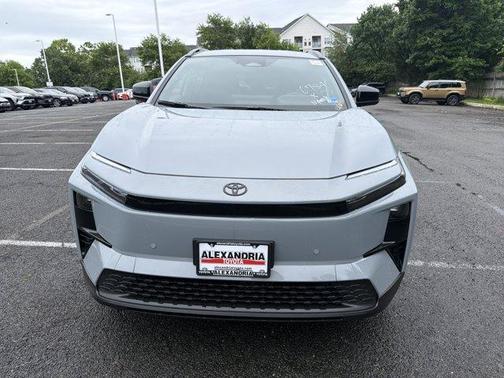 Cement 2026 Toyota C-HR SE