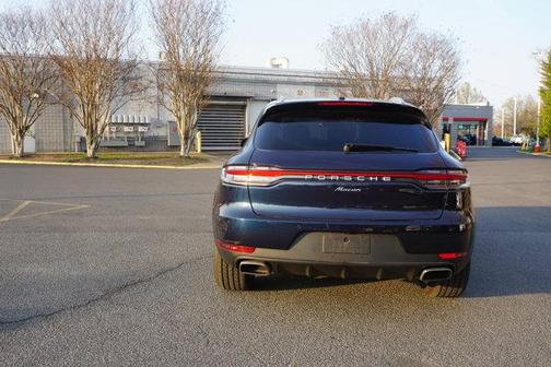 2021 Porsche Macan Base