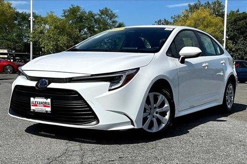 2025 Toyota Corolla Hybrid LE