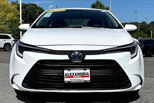 2025 Toyota Corolla Hybrid LE