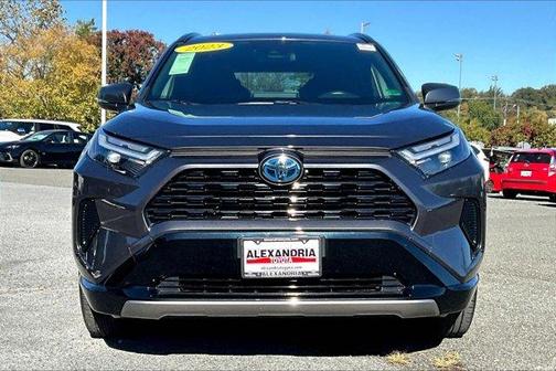 2023 Toyota RAV4 Hybrid SE