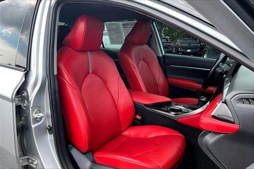 2022 Toyota Camry Hybrid XSE