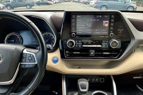 2022 Toyota Highlander Hybrid