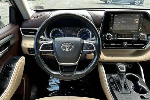 2022 Toyota Highlander Hybrid