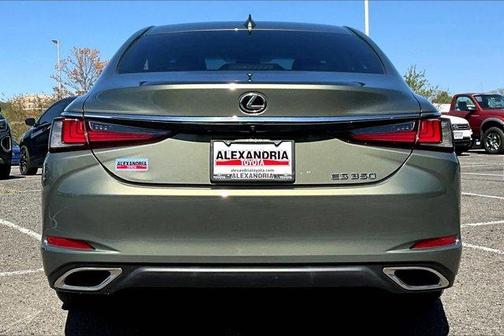 2023 Lexus ES 350 Base