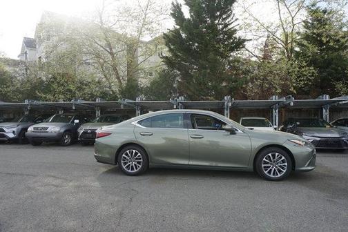 2023 Lexus ES 350 Base