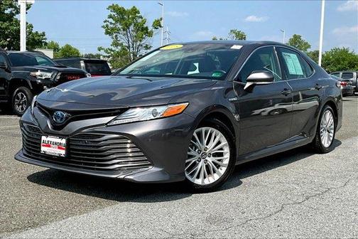 2018 Toyota Camry Hybrid XLE