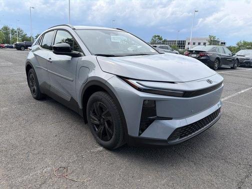 Cement 2026 Toyota C-HR SE