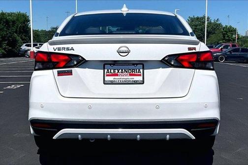 Aspen White 2023 Nissan Versa 1.6 SR